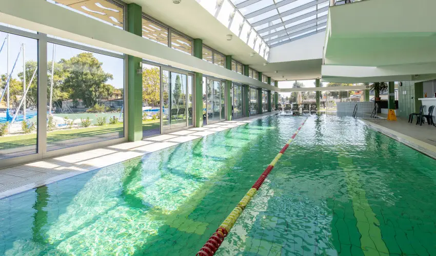 Hotel Yacht Wellness & Business Sifok - Kedvezmnyes r csaldok rszre flpanzival (1 jtl)