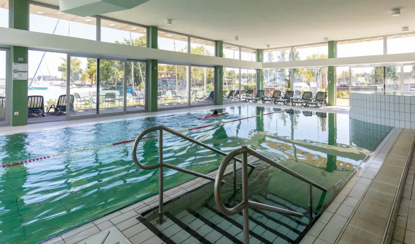 Hotel Yacht Wellness & Business Sifok - Kedvezmnyes r csaldok rszre flpanzival (1 jtl)