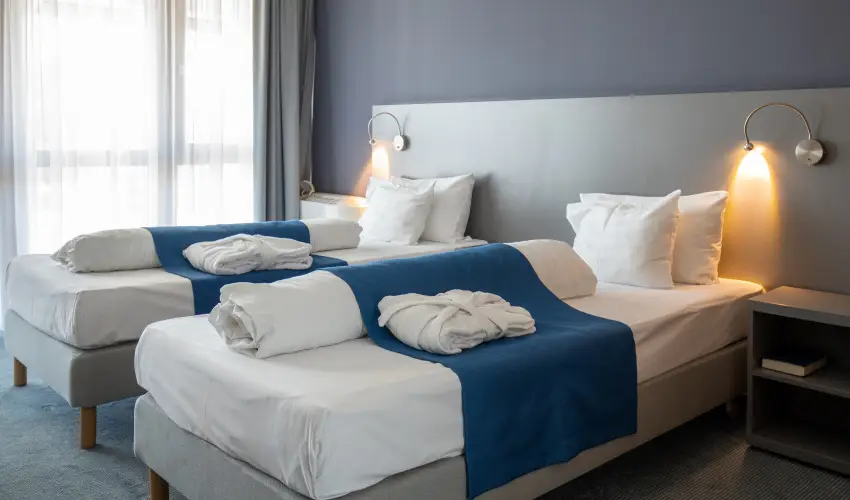 Hotel Yacht Wellness & Business Sifok - Kedvezmnyes r csaldok rszre flpanzival (1 jtl)