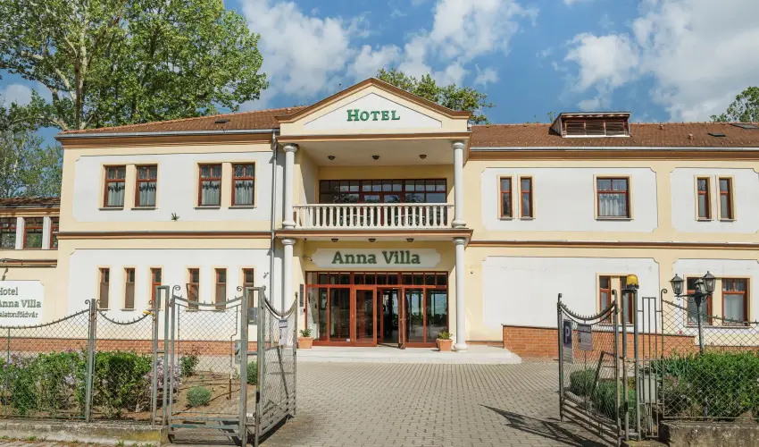 Hotel Anna Villa Balatonfldvr - Fszezoni ajnlat (min. 3 j)