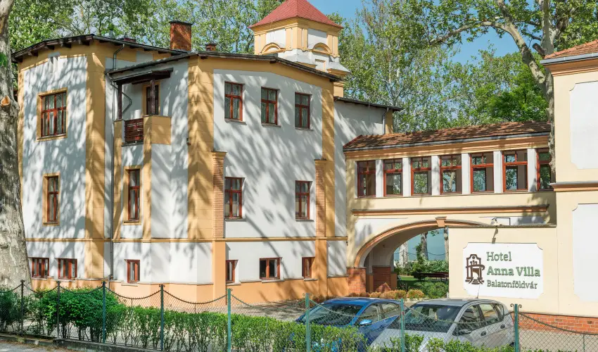 Hotel Anna Villa Balatonfldvr - Fszezoni ajnlat (min. 3 j)