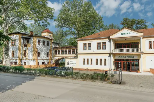 Hotel Anna Villa - Kedvez� aj�nlat