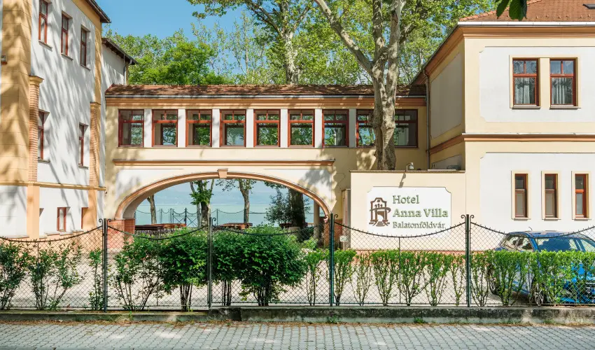 Hotel Anna Villa Balatonfldvr - Fszezoni ajnlat (min. 3 j)