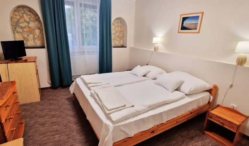 Therm�l Apartmanh�z Kom�rom - Novemberi akci� (min. 2 �j)