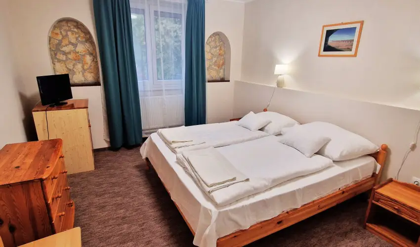 Therm�l Apartmanh�z Kom�rom - Novemberi akci� (min. 2 �j)