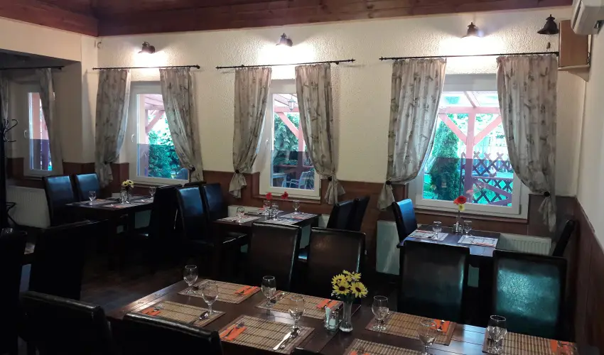 Hungria Panzi Miskolctapolca - Kikapcsolds Miskolctapolcn flpanzival (min. 2 j)