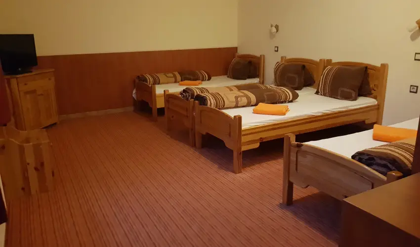 Hungria Panzi Miskolctapolca - Kikapcsolds Miskolctapolcn flpanzival (min. 2 j)