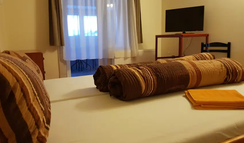 Hungria Panzi Miskolctapolca - Kikapcsolds Miskolctapolcn flpanzival (min. 2 j)