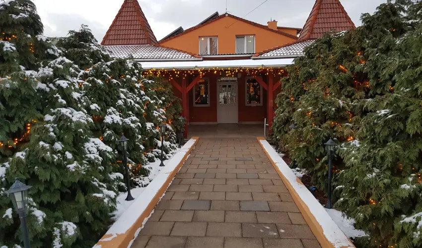 Hungria Panzi Miskolctapolca - Kikapcsolds Miskolctapolcn flpanzival (min. 2 j)