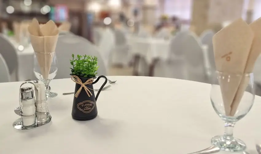 Hungarospa Thermal Hotel Hajdszoboszl - Kedvezmnyes r csaldok rszreak flpanzival, frdbelpvel (1 jtl)