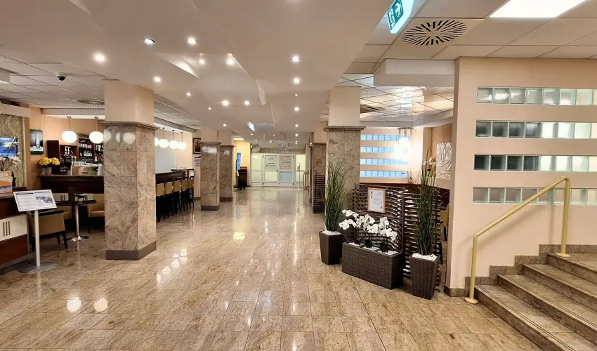 Hungarospa Thermal Hotel Hajdszoboszl - Kedvezmnyes r csaldok rszreak flpanzival, frdbelpvel (1 jtl)