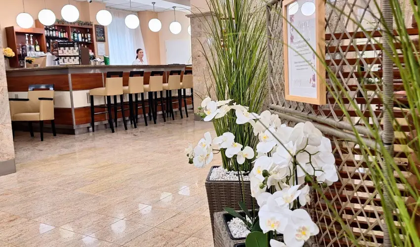 Hungarospa Thermal Hotel Hajdszoboszl - Kedvezmnyes r csaldok rszreak flpanzival, frdbelpvel (1 jtl)