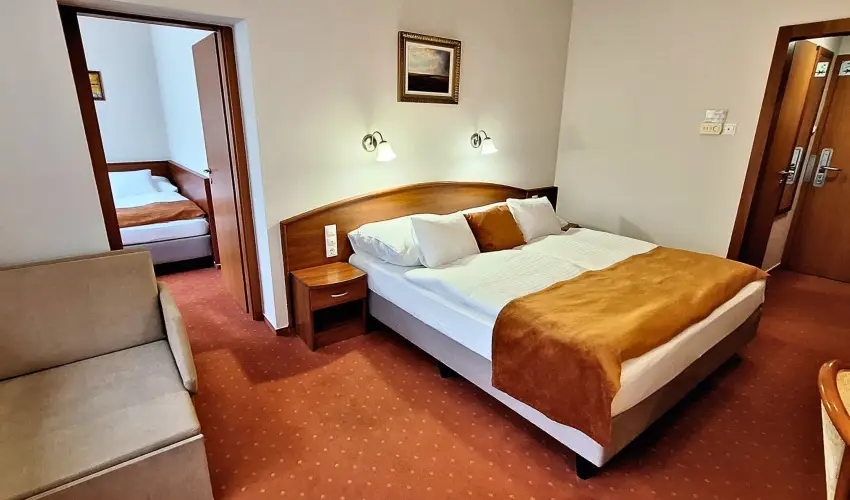 Hungarospa Thermal Hotel Hajdszoboszl - Kedvezmnyes r csaldok rszreak flpanzival, frdbelpvel (1 jtl)