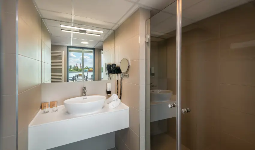 Hunguest Szeged (kor�bbi Forr�s) Szeged - Egy �jszak�s aj�nlat f�rd�bel�p�vel