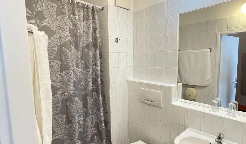 Hotel Nagyerd� Debrecen - Kedvezm�nyes �r csal�dok r�sz�reak �tkez�s n�lk�l (1 �jt�l)