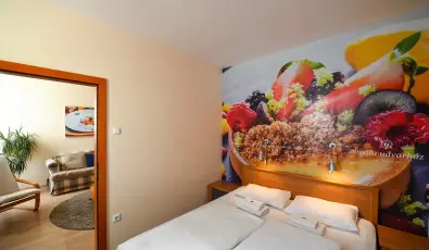 Imola Udvarh�z Eger