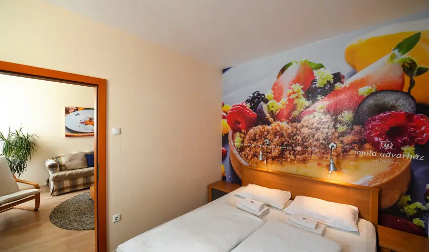 Imola Udvarh�z Eger - Kedvezm�nyes �r csal�dok r�sz�reak reggelis ell�t�ssal (1 �jt�l)