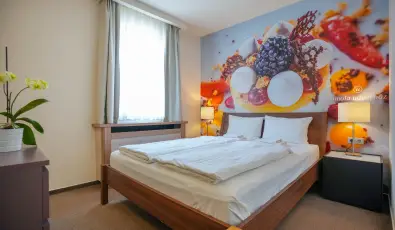 Imola Udvarh�z Eger