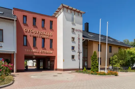 Hotel Imperial Gy�gysz�ll� - Kedvezm�nyes �r csal�dok r�sz�reak reggelis ell�t�ssal (1 �jt�l)