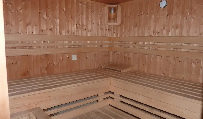 Zsanett Hotel Balatonkeresztr - Pnksd 