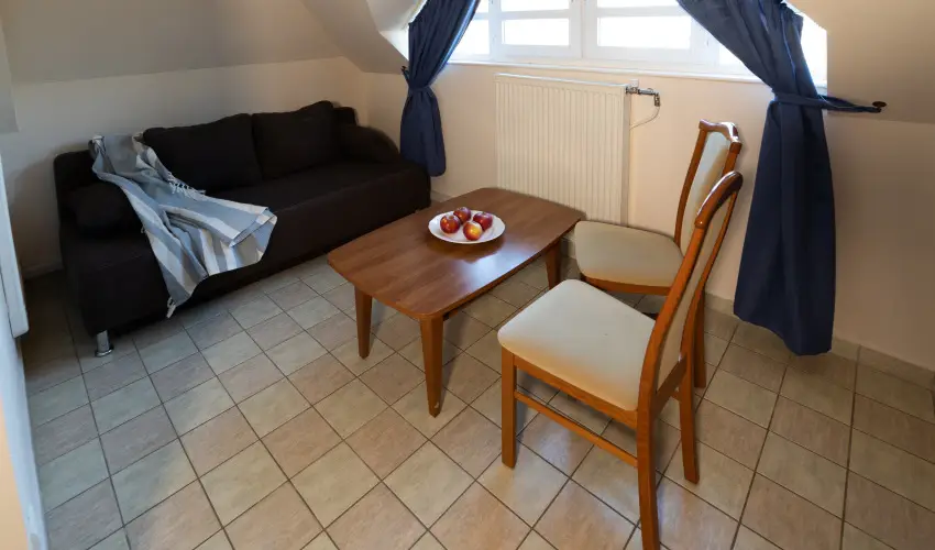 Zsanett Hotel Balatonkeresztr - Pnksd 