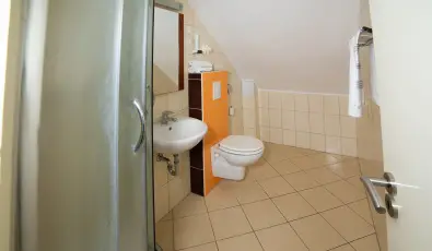 Zsanett Hotel Balatonkeresztr