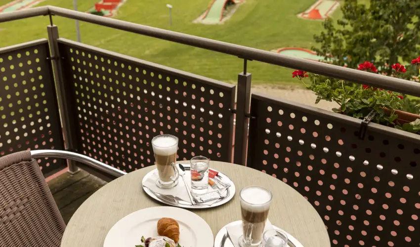 Vulkán Wellness Hotel és Kemping Celldömölk - Pihenés a Vulkán Fürdő Resort mobilházaiban - félpanzióval, fürdőhasználattal (min. 4 éj)