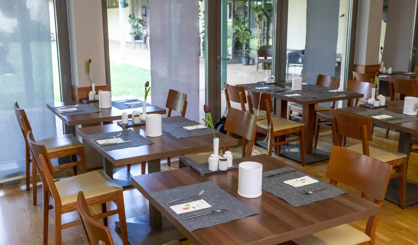 Vulkán Wellness Hotel és Kemping Celldömölk - Pihenés a Vulkán Fürdő Resort mobilházaiban - félpanzióval, fürdőhasználattal (min. 4 éj)
