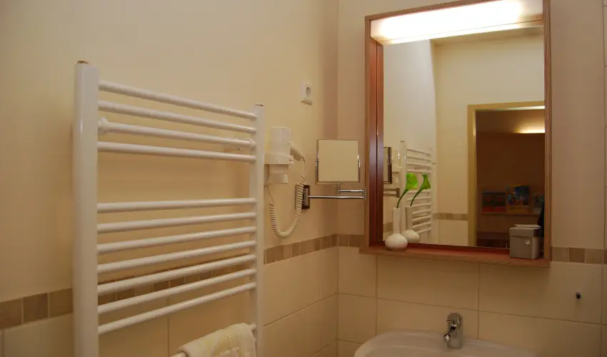 Vulkán Wellness Hotel és Kemping Celldömölk - Pihenés a Vulkán Fürdő Resort mobilházaiban - félpanzióval, fürdőhasználattal (min. 4 éj)