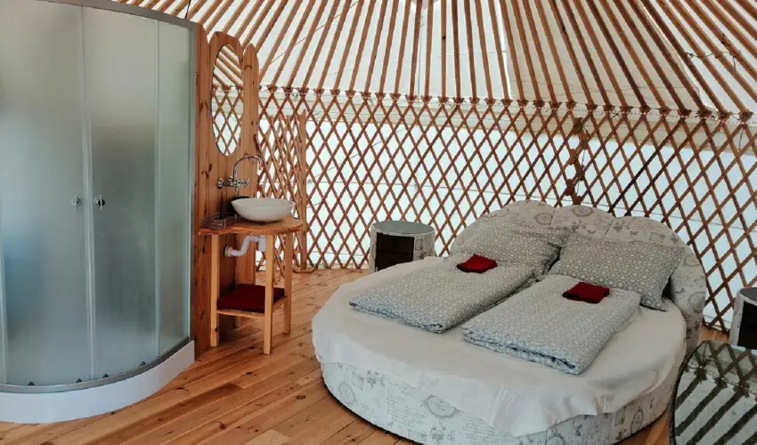 Jurta Spirit Hotel Balatongyrk - Pihentet feltltds (1 jtl)