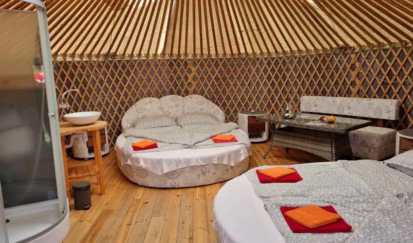 Jurta Spirit Hotel Balatongyrk - Pihentet feltltds (1 jtl)