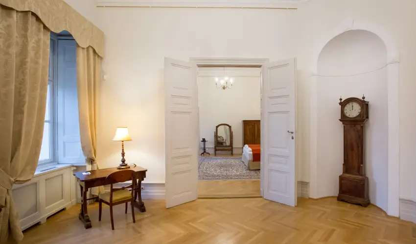 Krolyi Kastly Hotel & Restaurant  Fehrvrcsurg - Napi szobar flpanzival (1 jtl)