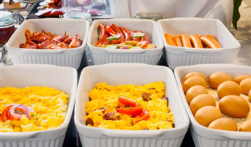 Krolyi Kastly Hotel & Restaurant  Fehrvrcsurg - Napi szobar flpanzival (1 jtl)