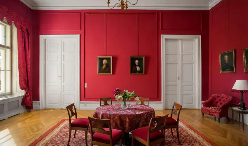 Krolyi Kastly Hotel & Restaurant  Fehrvrcsurg - Napi szobar flpanzival (1 jtl)