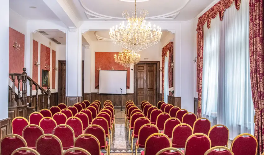 Kast�lyhotel Sasv�r Par�dsasv�r - Kast�ly�lm�nyek 1 �jszak�t�l