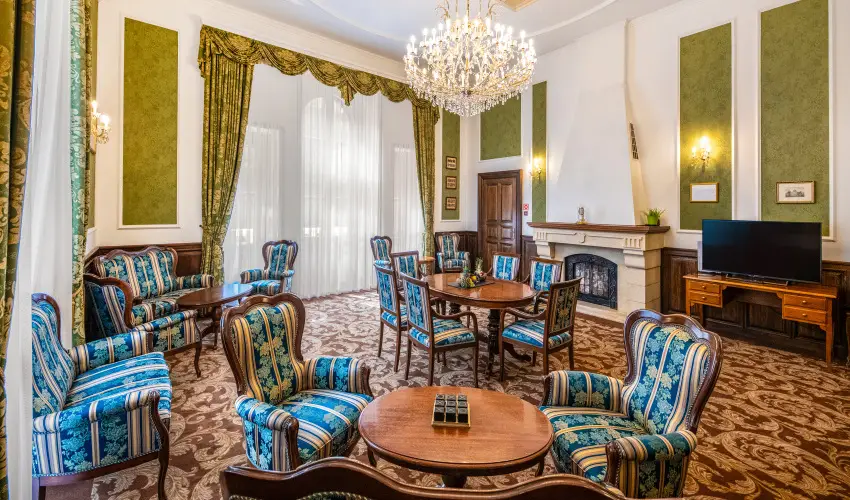 Kast�lyhotel Sasv�r Par�dsasv�r - Kast�ly�lm�nyek 1 �jszak�t�l