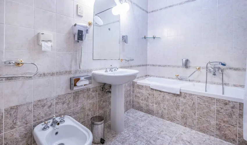 Kast�lyhotel Sasv�r Par�dsasv�r - Kast�ly�lm�nyek 1 �jszak�t�l