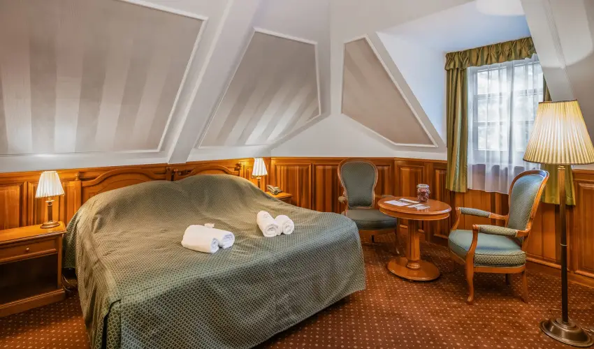 Kast�lyhotel Sasv�r Par�dsasv�r - Kast�ly�lm�nyek 1 �jszak�t�l