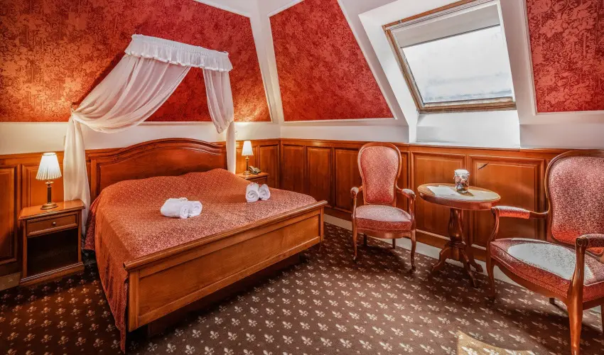 Kast�lyhotel Sasv�r Par�dsasv�r - Kast�ly�lm�nyek 1 �jszak�t�l