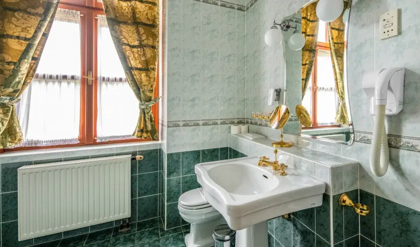 Kast�lyhotel Sasv�r Par�dsasv�r - Kast�ly�lm�nyek 1 �jszak�t�l