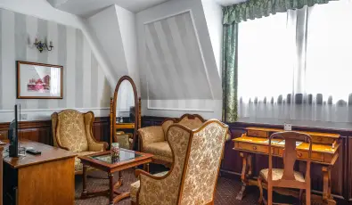 Kast�lyhotel Sasv�r Par�dsasv�r