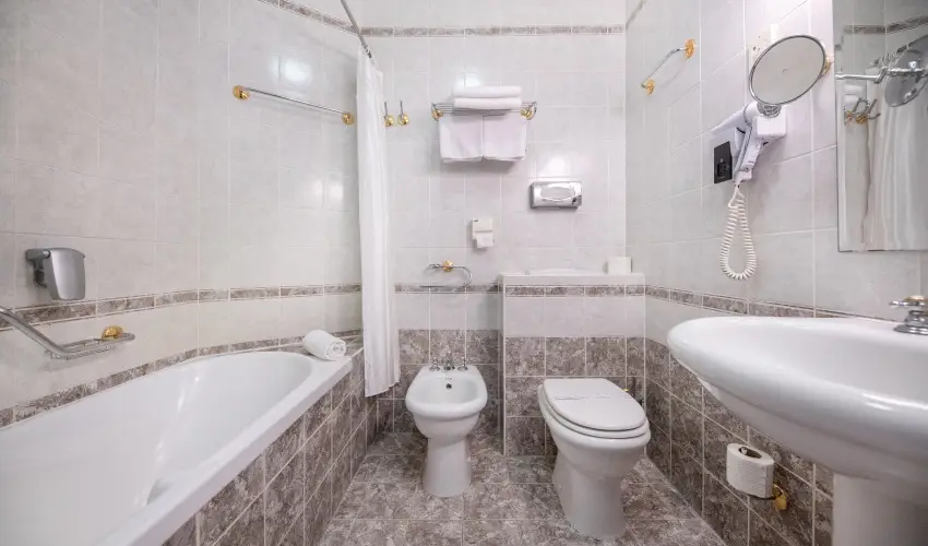 Kast�lyhotel Sasv�r Par�dsasv�r - Kast�ly�lm�nyek 1 �jszak�t�l
