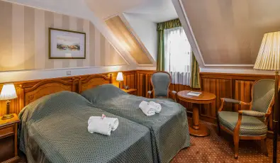Kast�lyhotel Sasv�r Par�dsasv�r