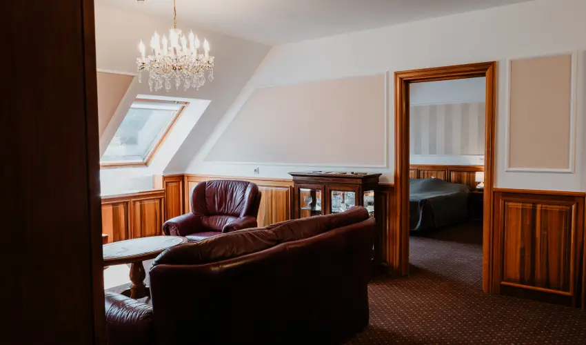 Kast�lyhotel Sasv�r Par�dsasv�r - Kast�ly�lm�nyek 1 �jszak�t�l