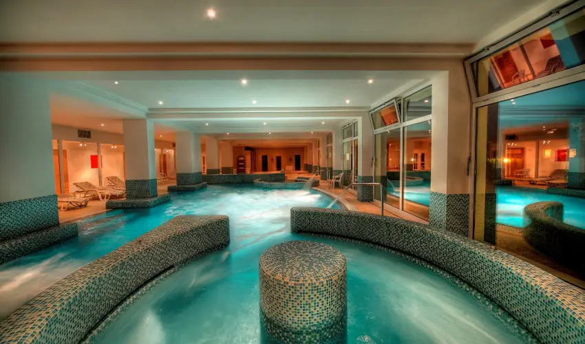 Kt Korona Konferencia & Wellness Hotel Balatonszrsz - Wellness htvgk a Balatonon (min. 2 j)