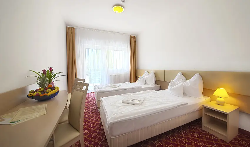 Kt Korona Konferencia & Wellness Hotel Balatonszrsz - Wellness htvgk a Balatonon (min. 2 j)