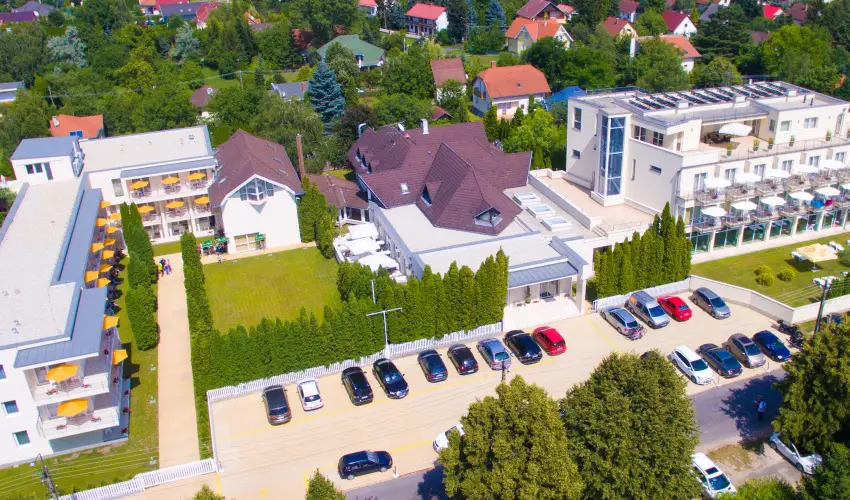 Kt Korona Konferencia & Wellness Hotel Balatonszrsz - Wellness htvgk a Balatonon (min. 2 j)