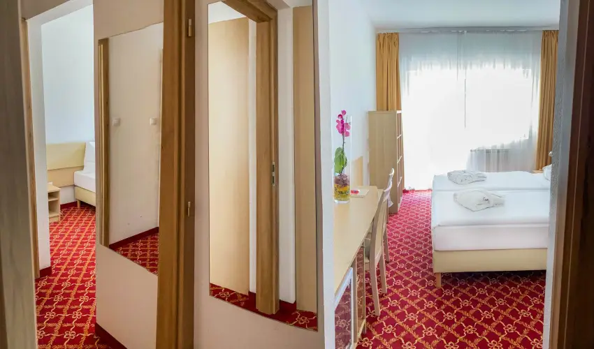 Kt Korona Konferencia & Wellness Hotel Balatonszrsz - Wellness htvgk a Balatonon (min. 2 j)