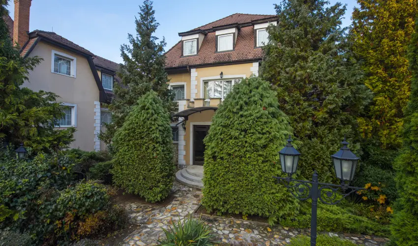 Kikelet Club Hotel Miskolctapolca - Kedvezmnyes r csaldok rszreak flpanzis elltssal (1 jtl)