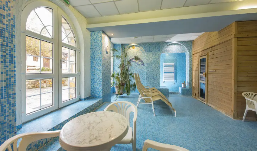 Kikelet Club Hotel Miskolctapolca - Kedvezmnyes r csaldok rszreak flpanzis elltssal (1 jtl)